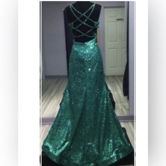 Lia Mia - 23-100 - 8 - Emerald - Picture 2 of 6